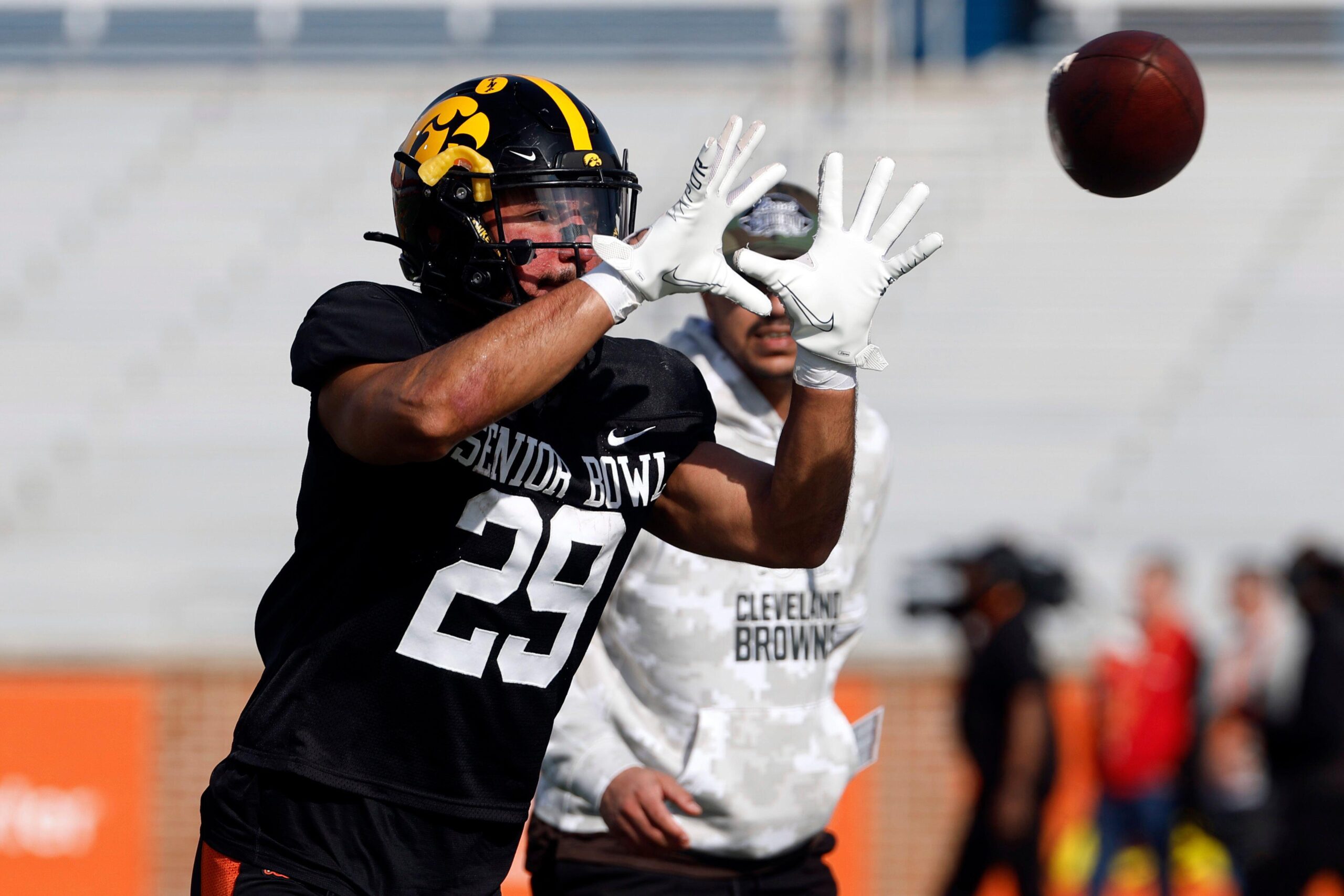 fantasy-football-how-2025-nfl-drafts-safety-class-stacks-up-in-stable-metrics