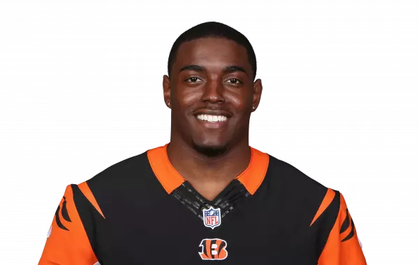 Bronson Hill headshot