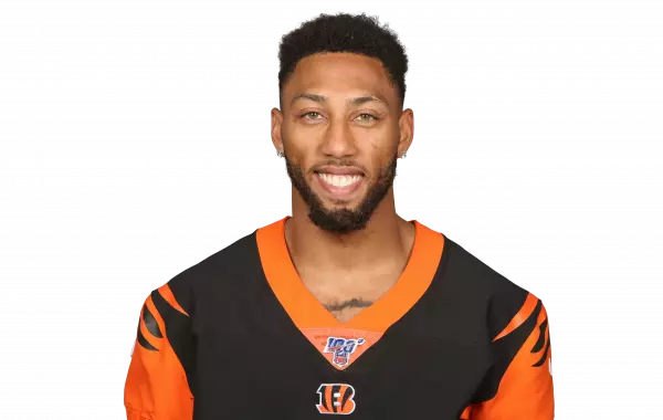 Hunter Sharp headshot