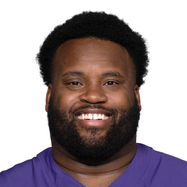 PFF loves Baltimore Ravens defensive tackle Michael Pierce. The team has  something to think about. 