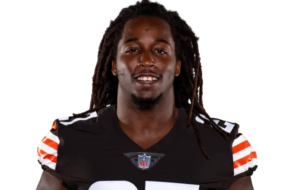 Kareem Hunt headshot