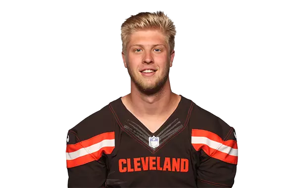 Brogan Roback headshot