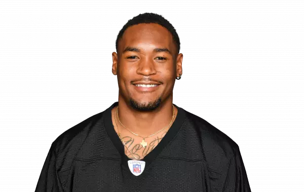 Kameron Kelly headshot