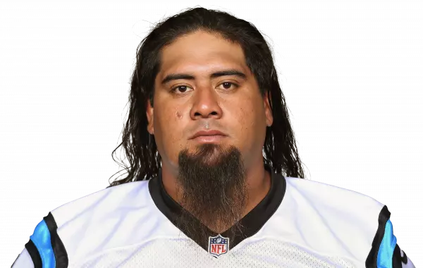 Paul Soliai headshot