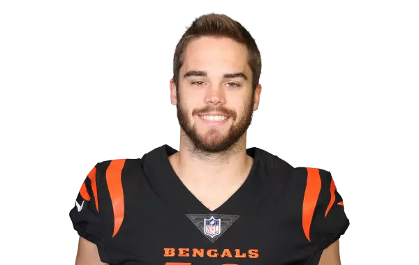 Riley Lees headshot