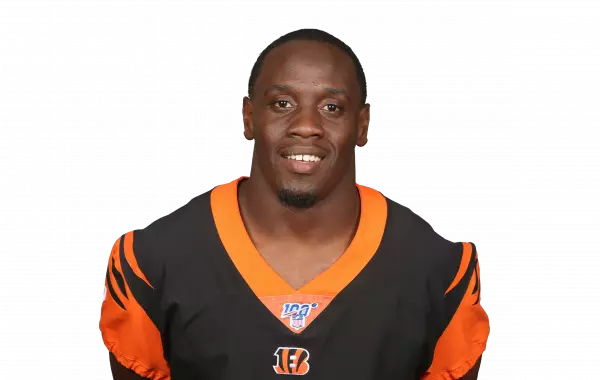 Quinton Flowers headshot
