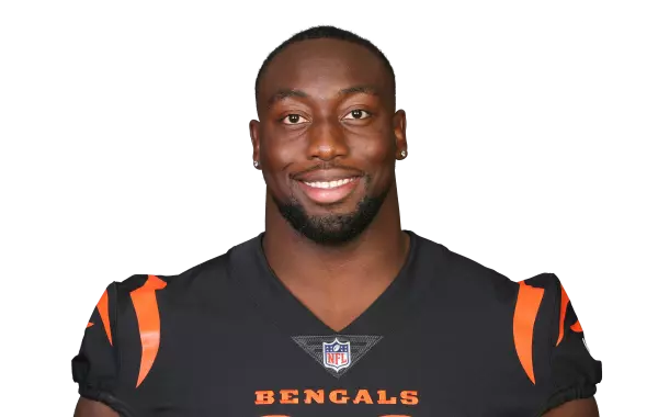 Freedom Akinmoladun headshot