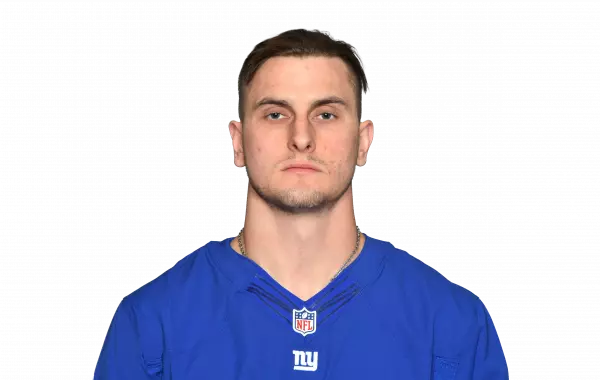 Evan Schwan headshot