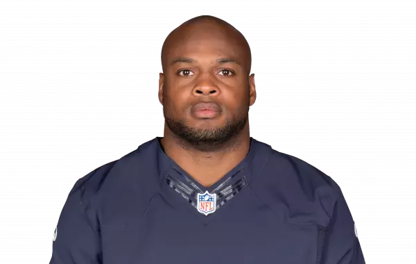 Jerrell Freeman headshot