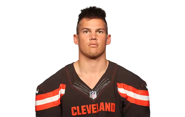 Micah Hannemann headshot