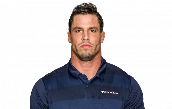 Brian Cushing headshot