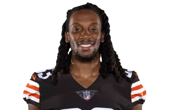 Donovan Olumba headshot