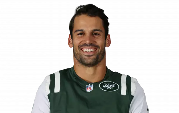 Eric Decker headshot