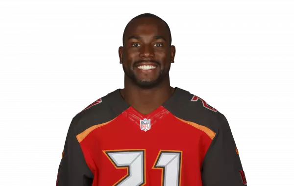 Alterraun Verner headshot