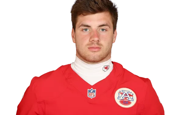 Dustin Crum headshot