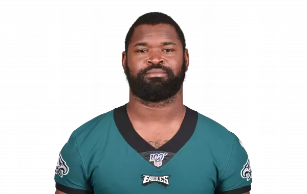 Zach Brown headshot