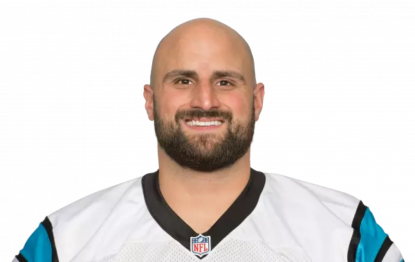 Gino Gradkowski headshot