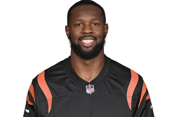 Larry Brooks headshot