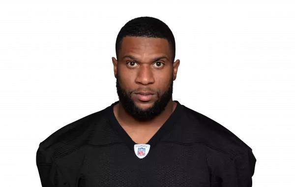 Knile Davis headshot