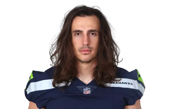 Luke Willson headshot