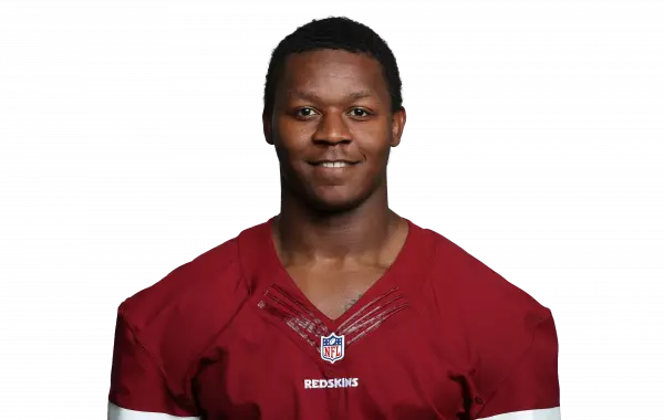 Carlos Fields headshot